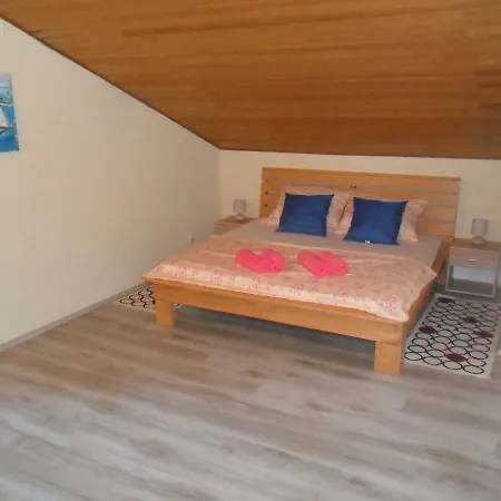 Lägenhet Apartman Jurica Petrcane