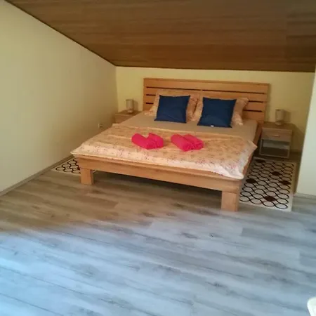 Apartman Jurica * Petrcane